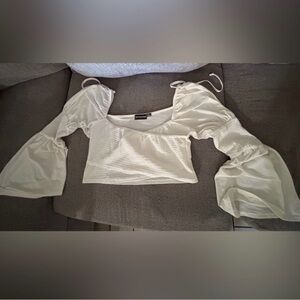 PrettyLittleThing White Off The Shoulder Flare Sleeve Blouse Women’s Size 10